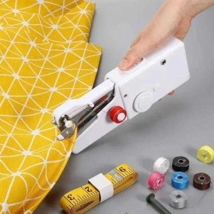 Máquina de Costura Portátil + Brinde Estojo Kit Costura
